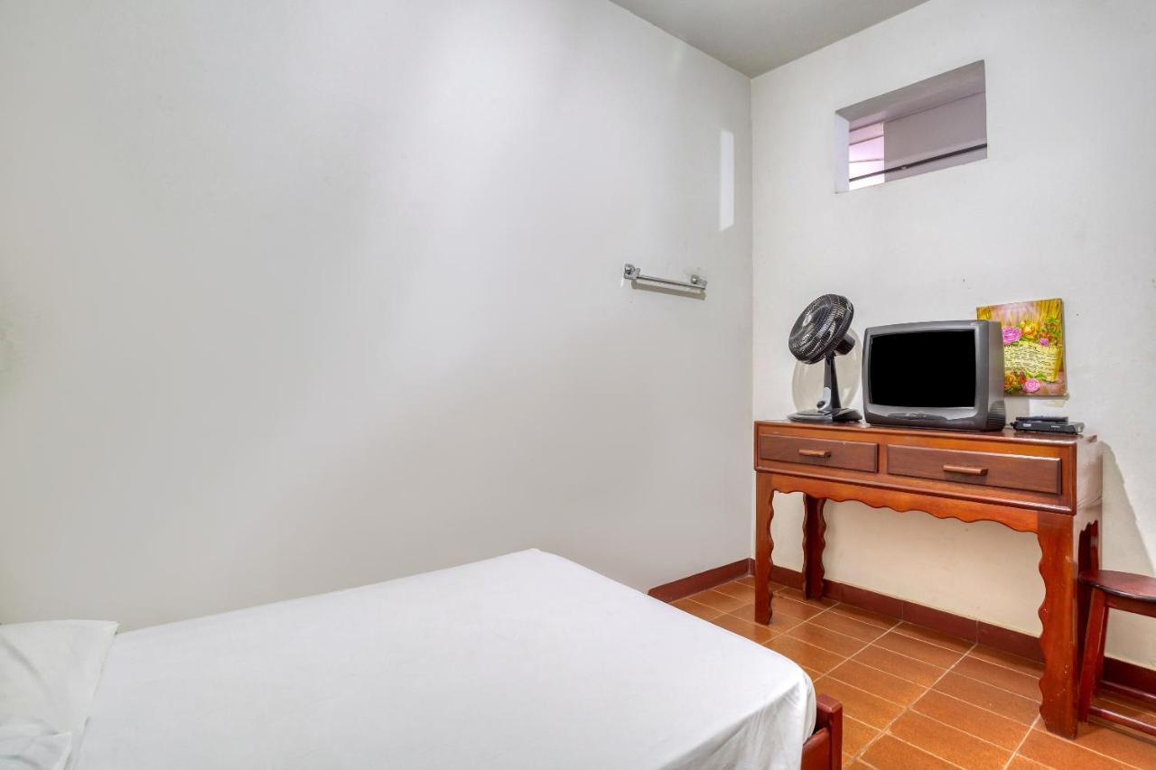 Hotel Aguia Morrinhos (Goias) Exterior photo